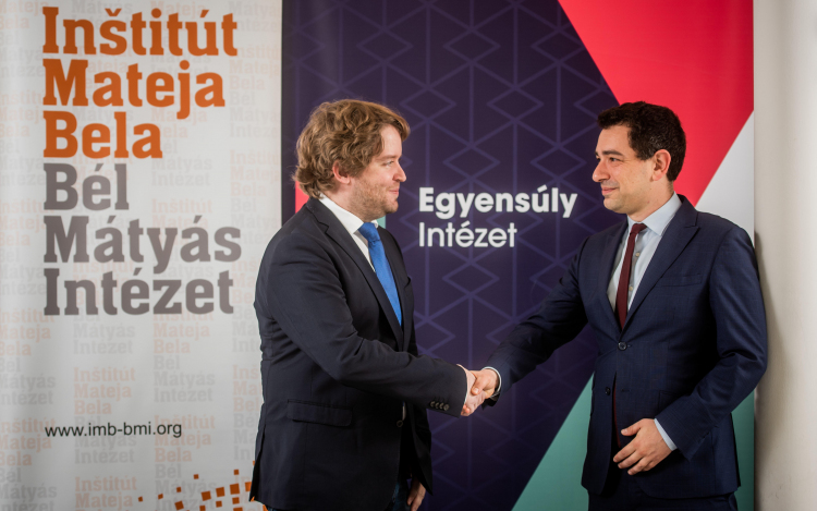 Partnerségi megállapodást kötött az Egyensúly Intézet és a Bél Mátyás Intézet