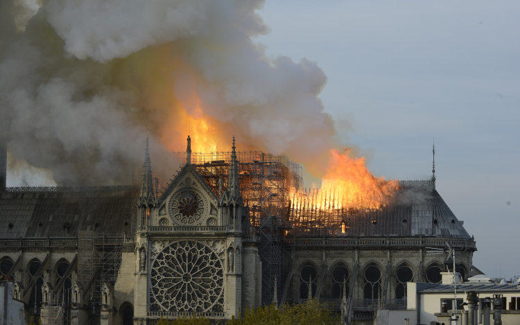 Pontosan három éve annak, hogy leégett a párizsi Notre-Dame