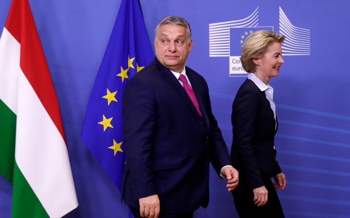 Ursula von der Leyen Budapesten találkozik Orbán Viktorral