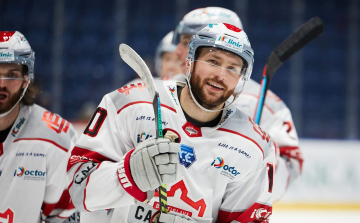 A pozsonyi Capitals szlovák hokistája a meccs kellős közepén esett össze