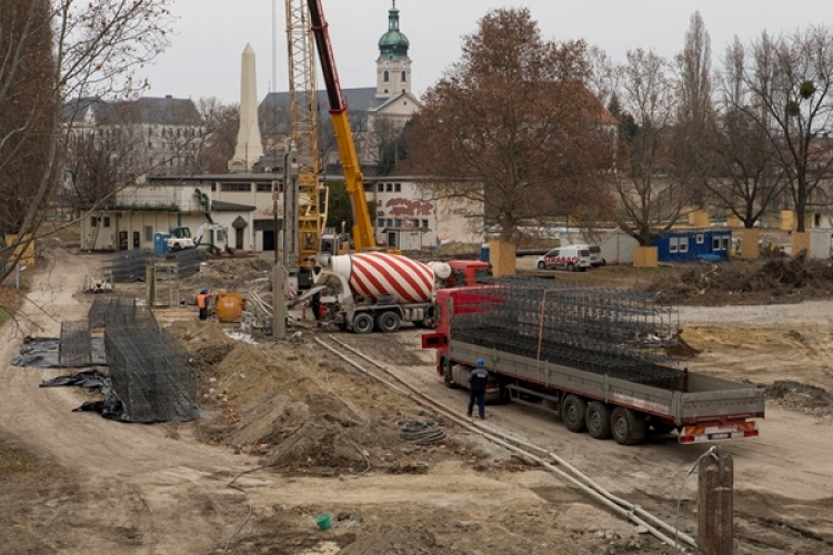 Győr: Így épül Magyarország legnagyobb vízi élményparkja