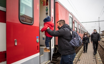 Pápá RegioJet, ismét állami kézben a Komárom-Dunaszerdahely-Pozsony vonal