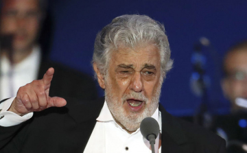 ATEMPO: Plácido Domingo szerződést kötött a Budapesti Operaházzal