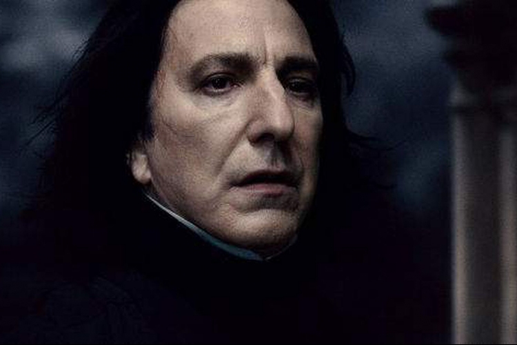 Könyv készül Alan Rickman naplójából - most lenne 75 éves a színészlegenda