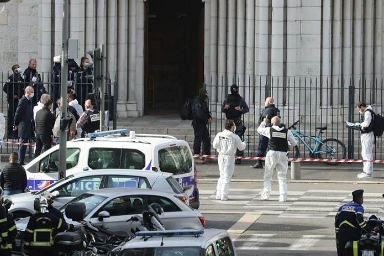 Terrortámadás egy nizzai templomban, három halott 