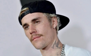 Justin Bieber húszmillió dollárra perli az őt szexuális zaklatással vádoló nőket